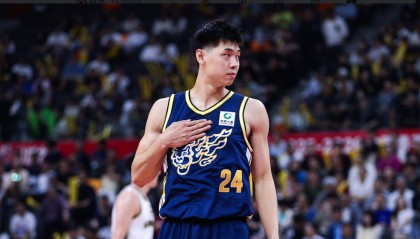 辉达娱乐-男篮锋线告急！崔永熙连2场挂零+曾凡博不稳 郭士强该怎么选人？
